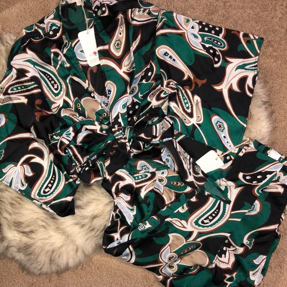 Brand new “Cecily two piece set” from V.B.
